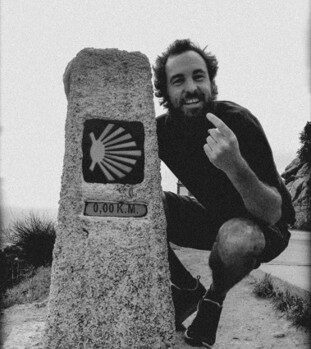 Eat, Pray, Walk – A Camino Story – 88.3 Southern FM